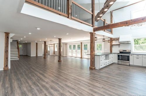 70 Peep Toad Rd, Killingly CT  06239-1522 exterior