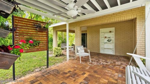 2875 Diamond Rd, Titusville FL  32796-1633 exterior