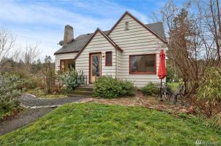 9438 Silverdale Loop Rd, Silverdale, WA 98383-8329