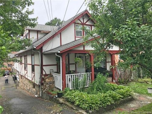 190 Highview Ave, Stamford, CT 06907-1418