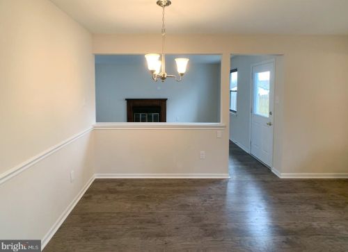 108 Robins Run, Swedesboro NJ  08085-1336 exterior