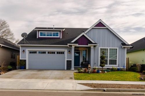 1064 Robbins Way, Lebanon, OR 97355-3978