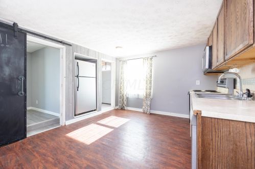 725 Eastern Ave, Bellefontaine OH  43311-2615 exterior