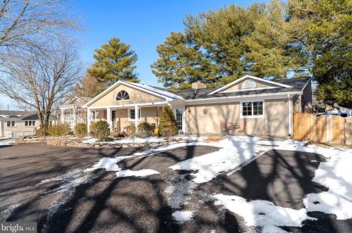205 Ken Culbert Ln, Purcellville, VA 20132-6170