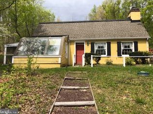 212 Queens Way, Montross, VA 22520-8527