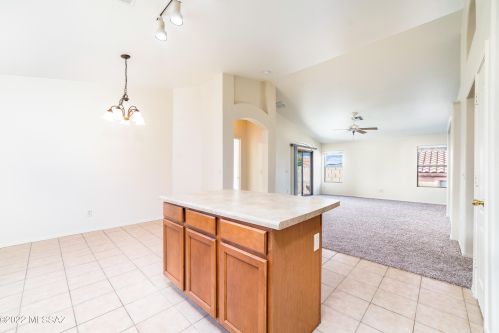 60387 Loose Reins Pl, Tucson AZ 85739-5903 exterior