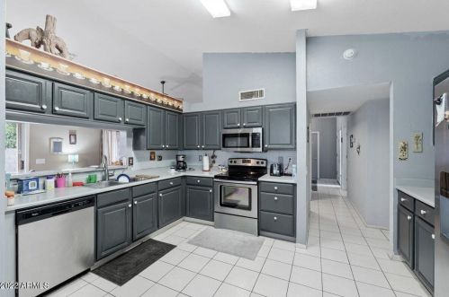 1541 Colonial Dr, Chandler, AZ 85249-4374