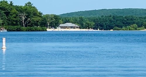 209 Beacon Park, Webster MA  01570-1560 exterior