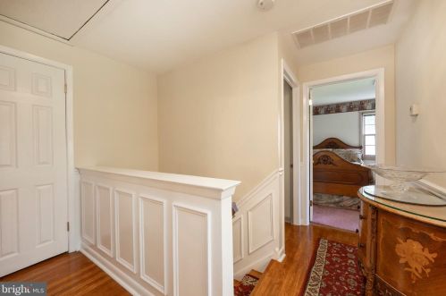 871 Chester Dr, Pottstown PA 19465-7518 exterior