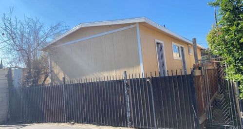 1740 Santa Fe Ave, Compton CA  90221-1040 exterior