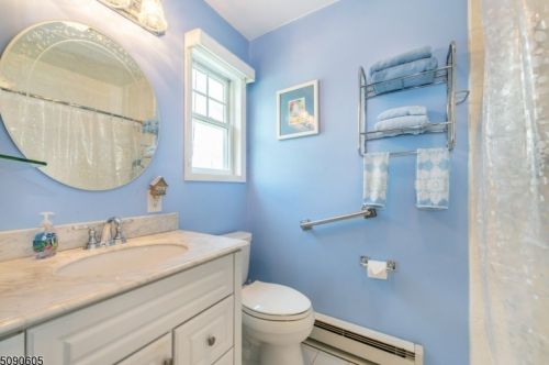 77 1st Ave, West Paterson NJ  07424-1531 exterior