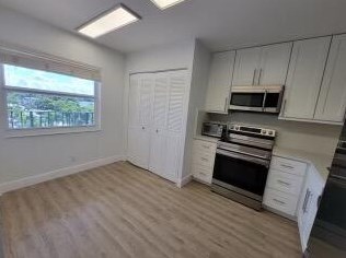 6650 Oriole Blvd, Delray Beach FL  33446-3513 exterior