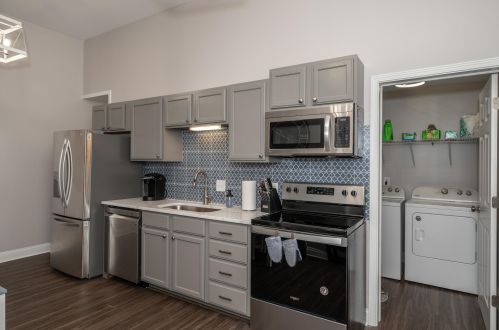 631 Bakewell St, Covington, KY 41011-1225
