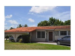 8941 17th St, Miami, FL 33165-7811