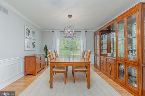 203 Southside Cir, Downingtown PA  19335-4428 exterior