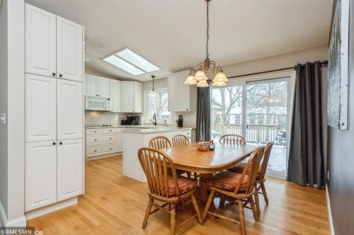 6013 Killarney Ln, Minneapolis, MN 55436-1811