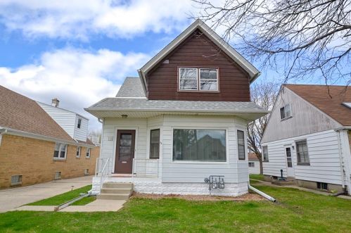 3125 55th St, Milwaukee WI  53216-3113 exterior