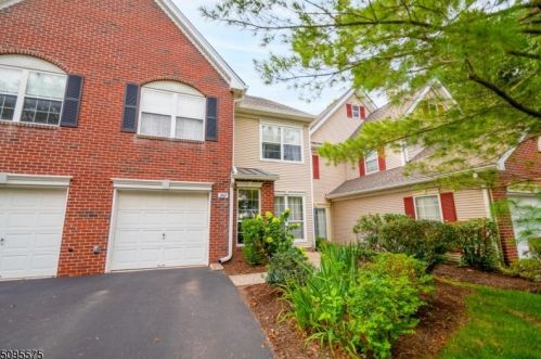 307 Branch Dr, White House Station, NJ 08889-3227