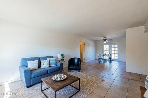 4809 Melissa St, Tucson, AZ 85711-4327