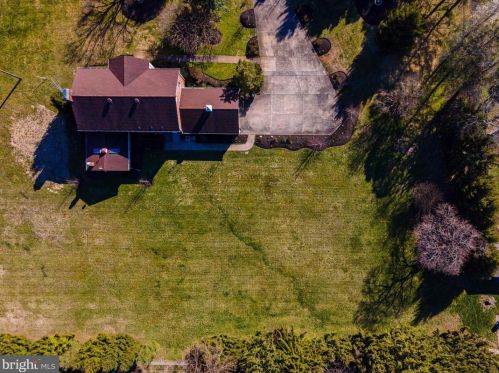 520 Lakeview Dr, Auburn NJ  08085-1248 exterior