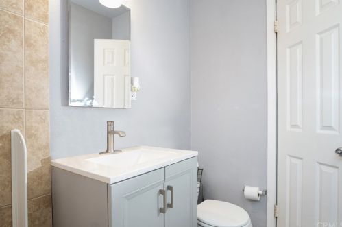 982 Verde Ave, Rialto CA  92376-4145 exterior