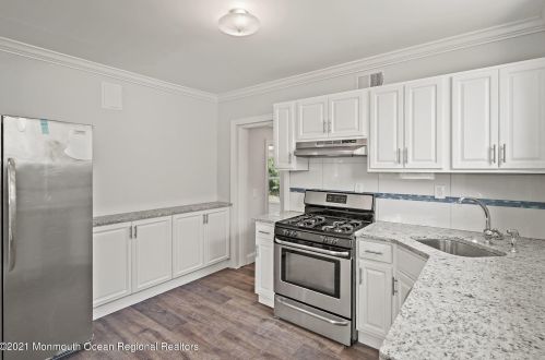 46 Capri Dr, Bricktown NJ  08723-7633 exterior
