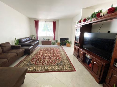 30422 Daisy Ct, Santa Clarita CA  91384-3779 exterior