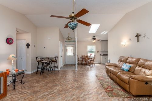 2033 Brewster Dr, Deltona FL  32738-9597 exterior