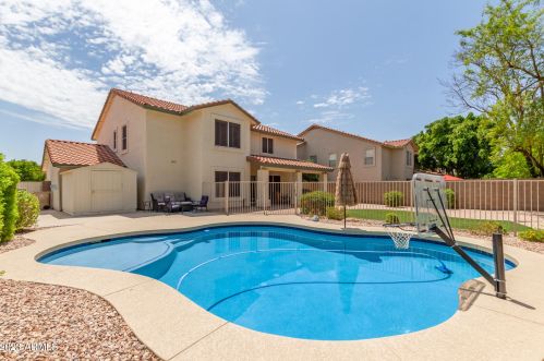 5722 Larkspur Dr, Glendale AZ  85304-1612 exterior