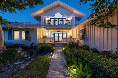 1011 Inlet Dr, Marco Island, FL 34145-5920