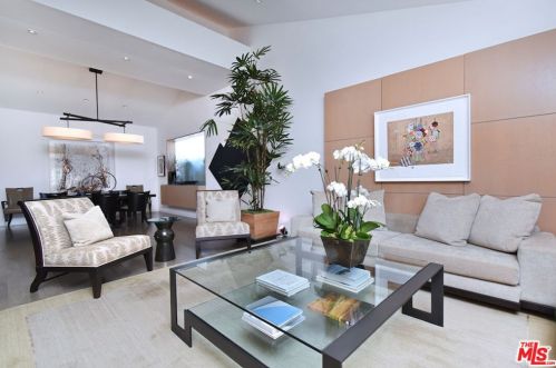5037 Gaviota Ave, Van Nuys CA  91436-1427 exterior