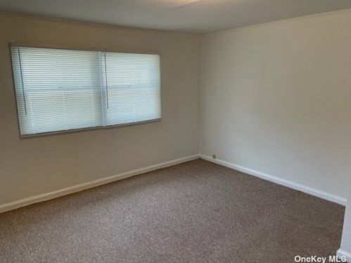 214 44th St, North Lindenhurst NY  11757-2052 exterior