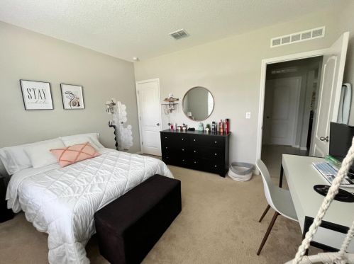 1973 Libra Ln, Fort Pierce, FL 34984-4417