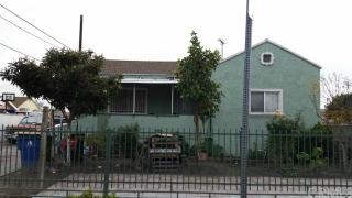 1830 110th St, Los Angeles, CA 90059-1222