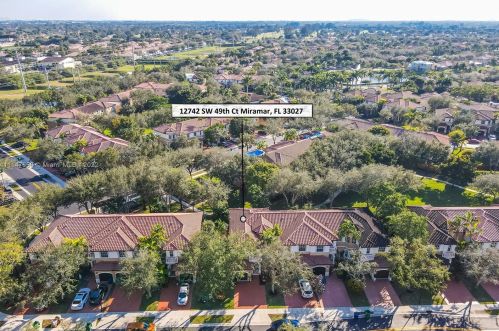 12742 49th Ct, Hollywood, FL 33027-5822