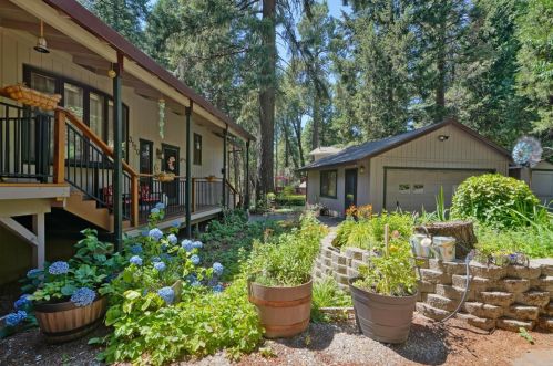 3120 Castlewood Cir, Pacific House, CA 95726-9522