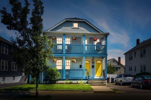 32 Fuller St, Everett MA  02149-4213 exterior