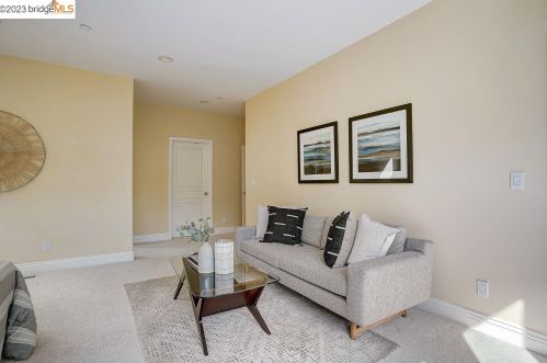 7164 Buckingham Blvd, Berkeley CA  94705-1715 exterior