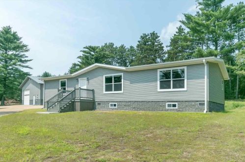 3831 9th Ave, Wisconsin Dells, WI 53965-9033