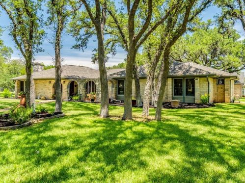 40 Country Oaks Dr, Creedmoor, TX 78610-9456