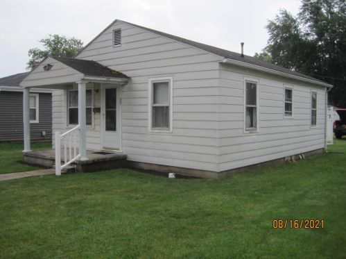 1219 Main St, Washington Ch, OH 43160-1961