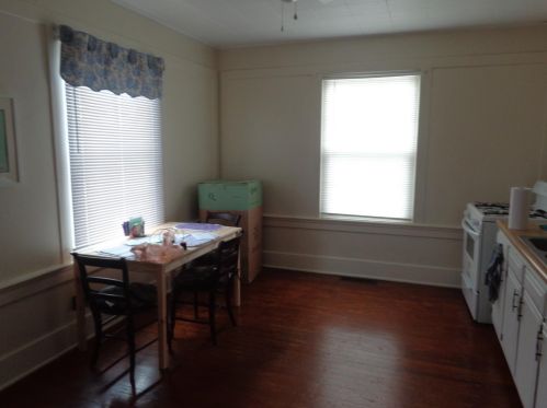 284 Walnut St, Wilmington OH  45177-1831 exterior