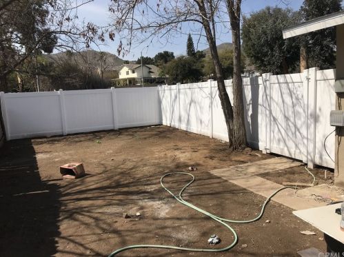 6105 La Sierra Ave, Riverside, CA 92505-2332