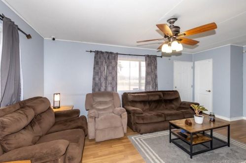 403 Litchfield Dr, Windsor Locks CT  06096-2040 exterior