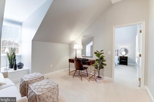 18506 Pelicans Nest Way, Leesburg VA  20176-3963 exterior