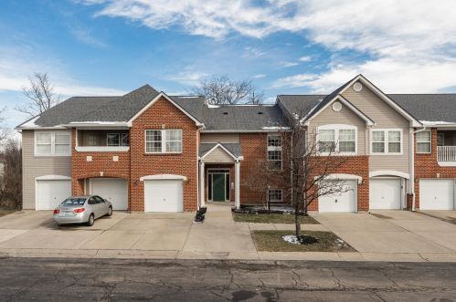 526 Fawn Run Dr, Newport, KY 41076-3790