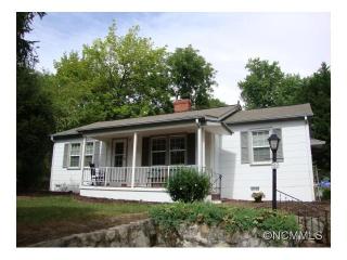 312 Ehringhaus St, Hendersonville, NC 28739-4810