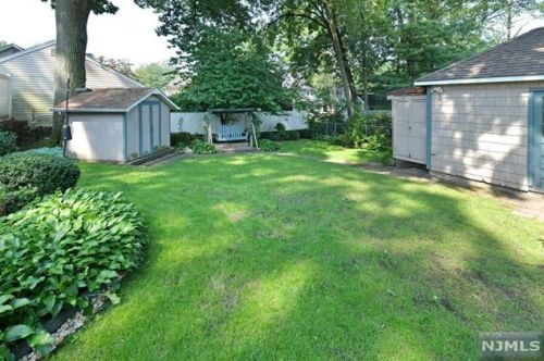 136 Thoma Ave, Maywood, NJ 07607-1134