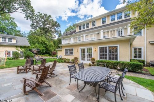 31 Condit Rd, Mountain Lakes, NJ 07046-1226