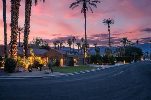 70425 Mottle Cir, Rancho Mirage CA  92270-2419 exterior